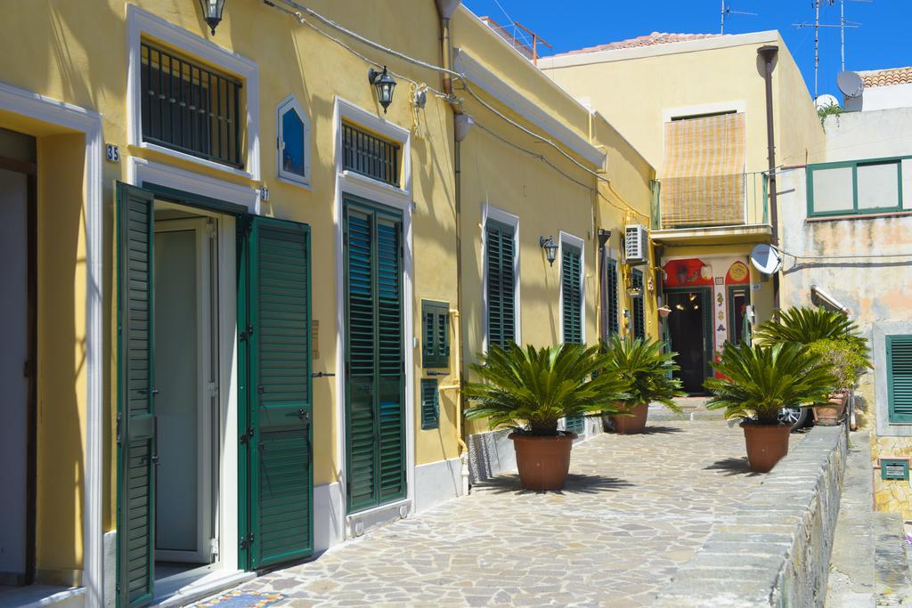 Sabrina Suite Μιλάτσο Δωμάτιο φωτογραφία