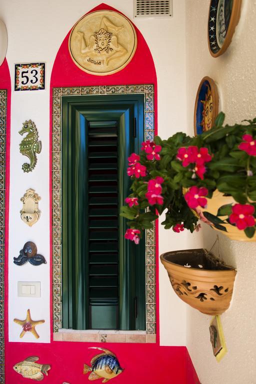 Sabrina Suite Μιλάτσο Δωμάτιο φωτογραφία
